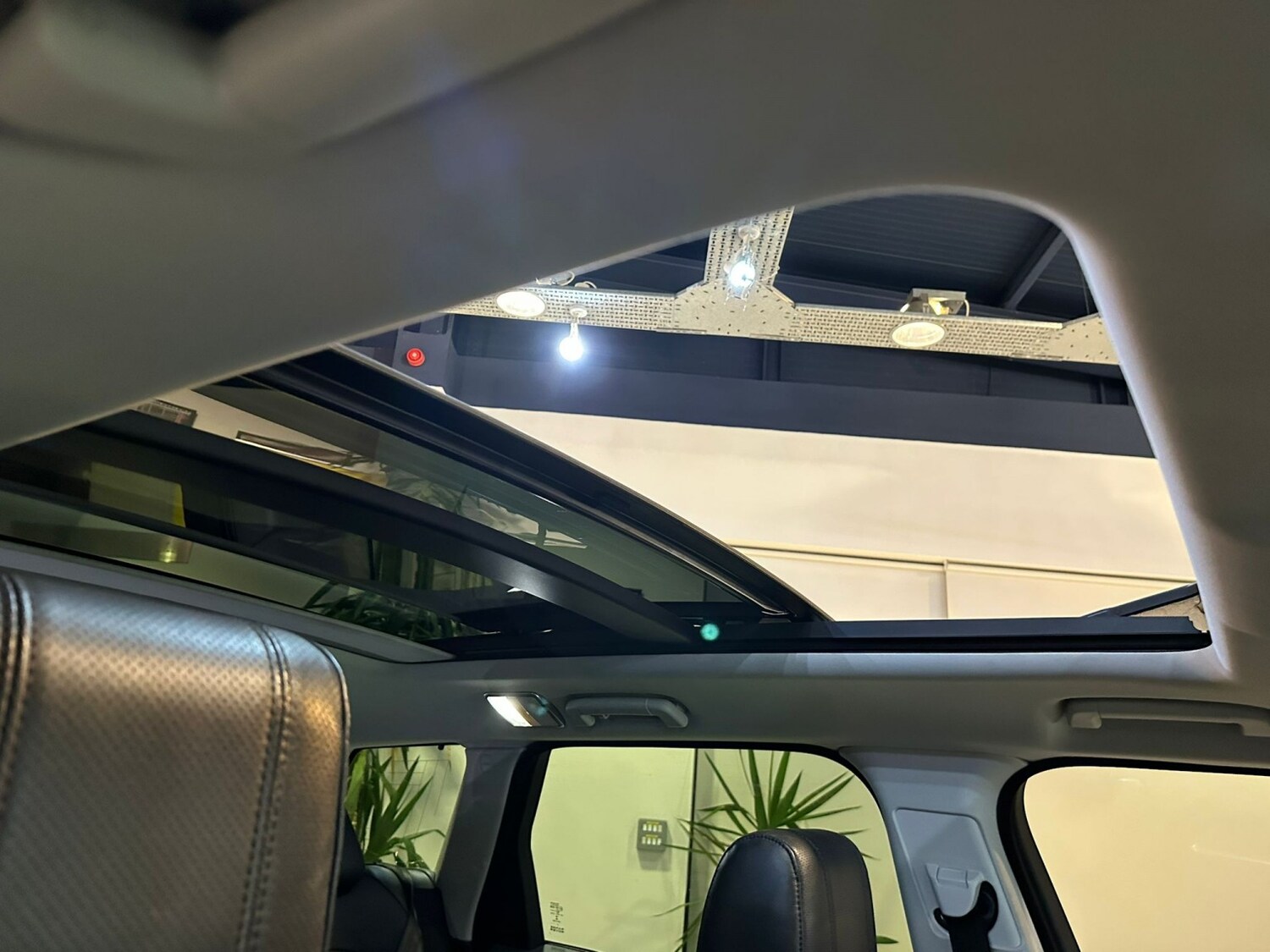 Used Land Rover Range Rover Sport 2014 for sale - 77548308: Photo 43