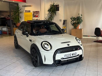 Used MINI Hatch 2022 for sale - 79451234: Photo