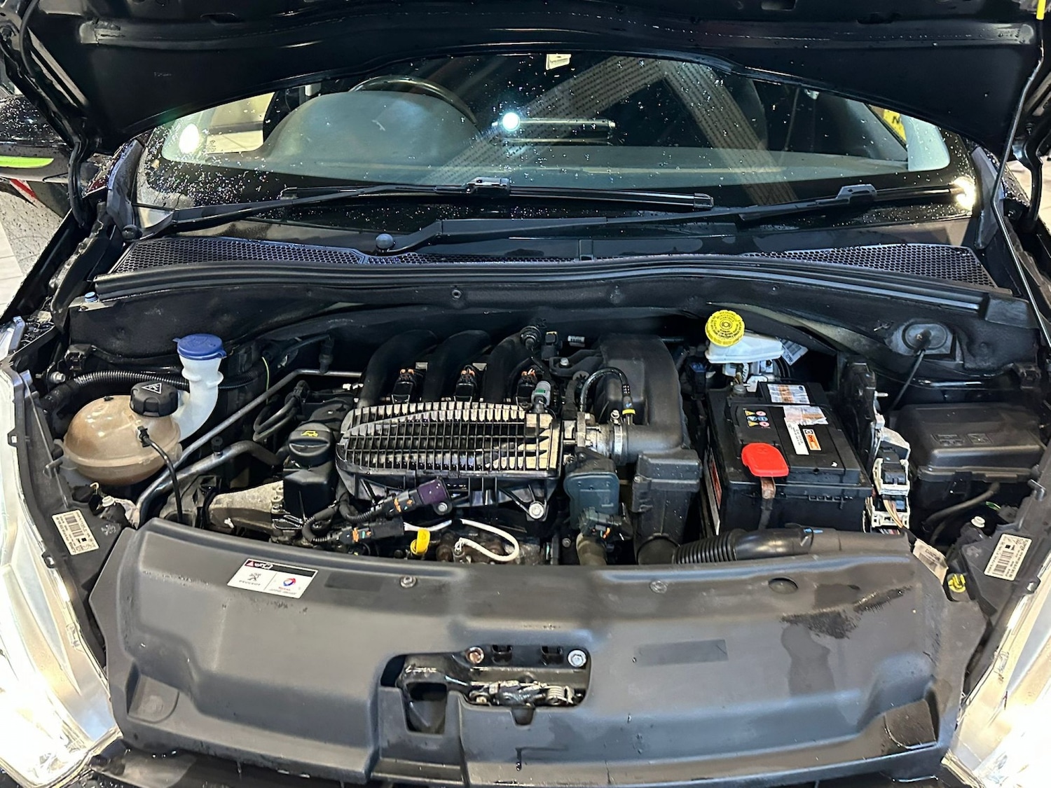 Used Peugeot 208 2016 for sale - 77084255: Photo 29