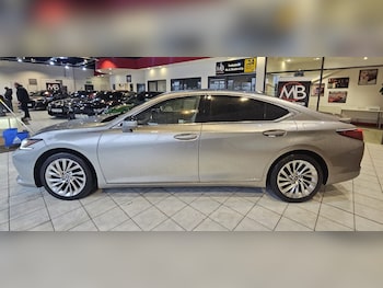 Used Lexus ES 2020 for sale - 78201947: Photo