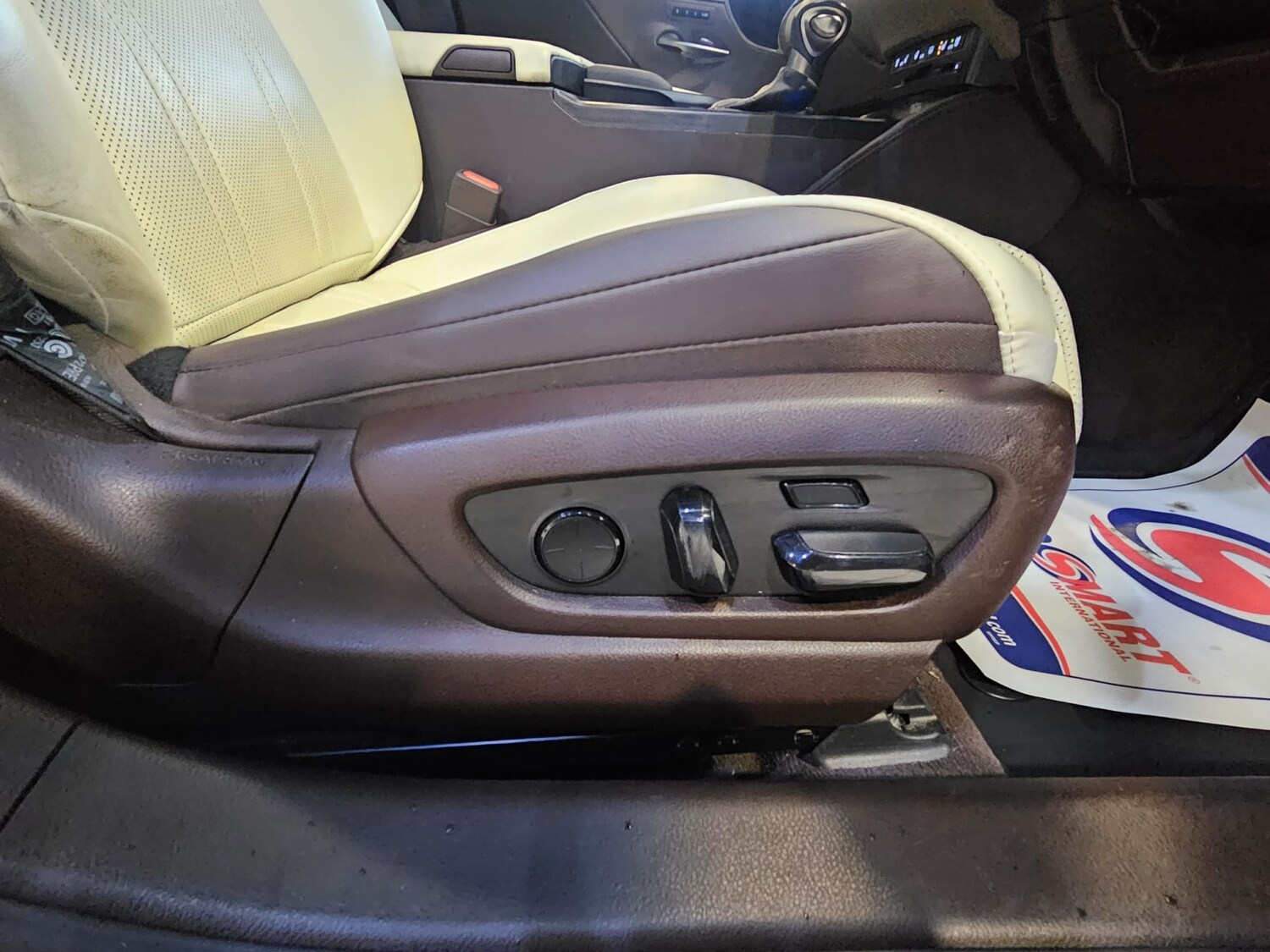 Used Lexus ES 2020 for sale - 78201947: Photo 9