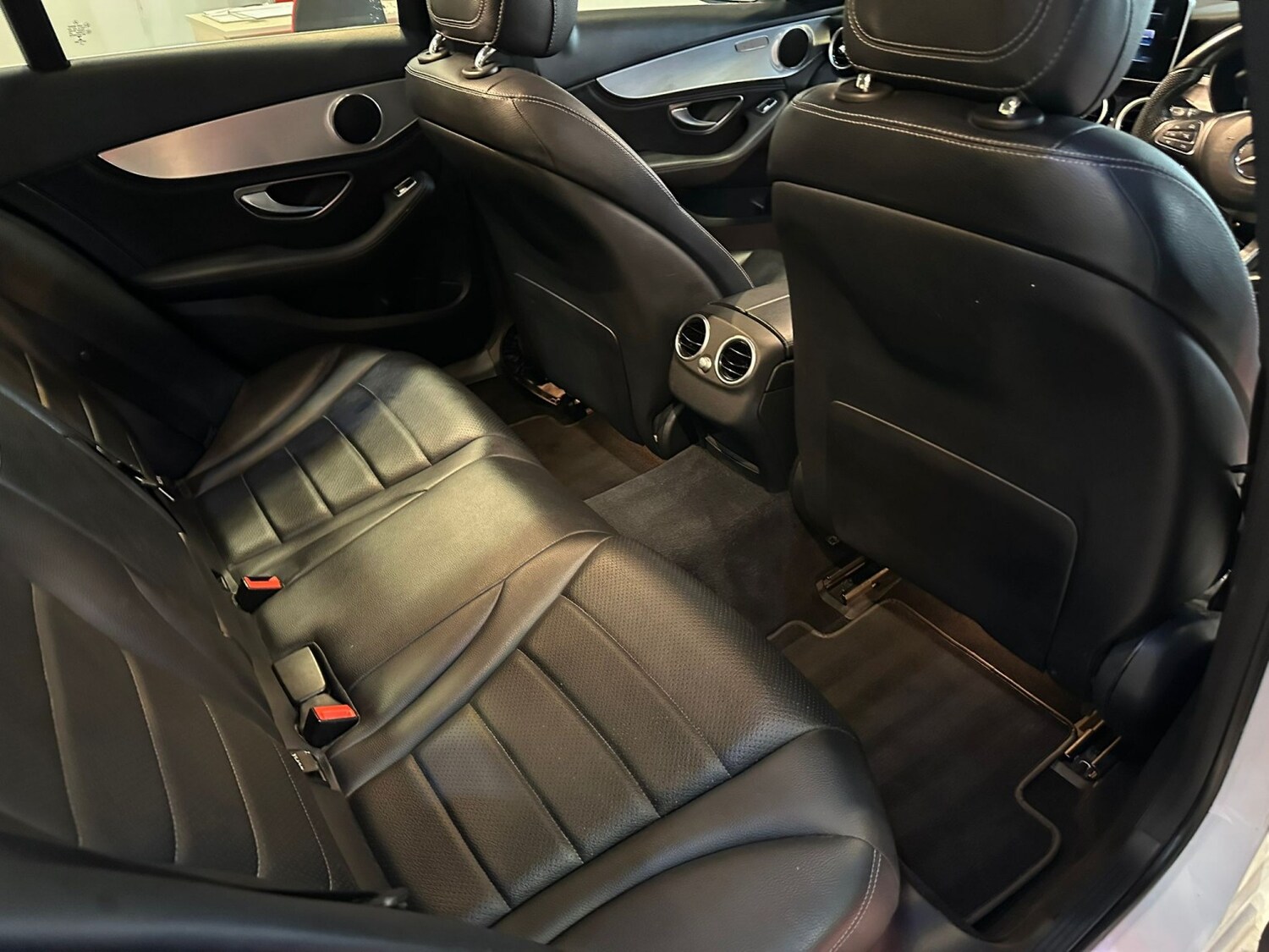 Used Mercedes-Benz C Class 2014 for sale - 77694178: Photo 12