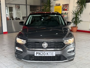 Used Volkswagen T-Roc 2020 for sale - 79424102: Photo