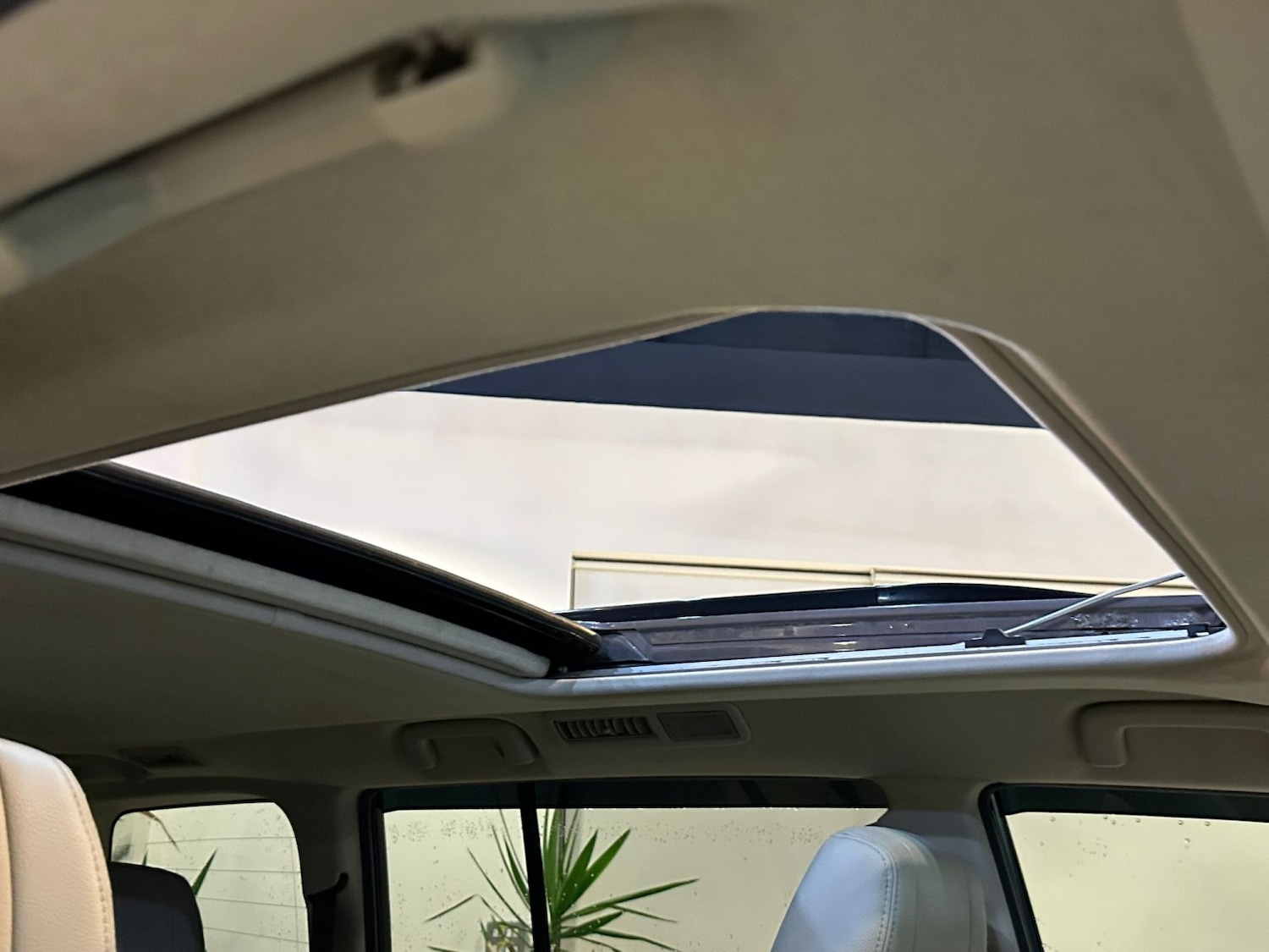 Used Mitsubishi Shogun 2011 for sale - 77282711: Photo 18