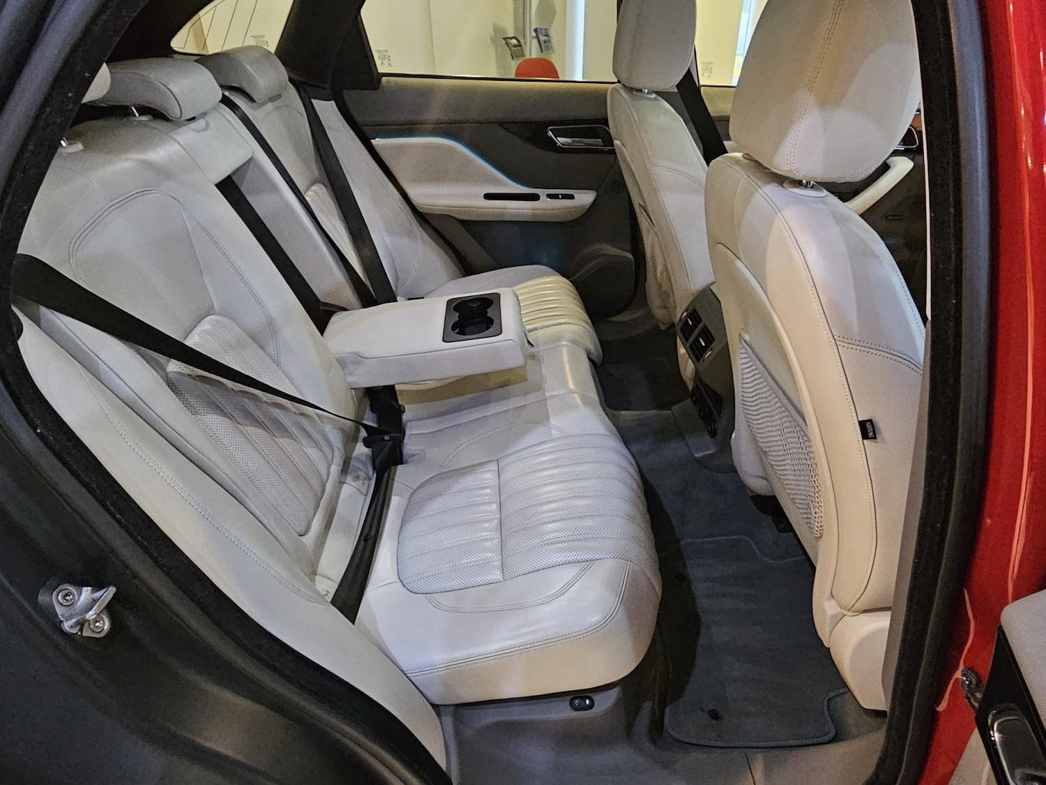 Used Jaguar F-Pace 2017 for sale - 77836906: Photo 11