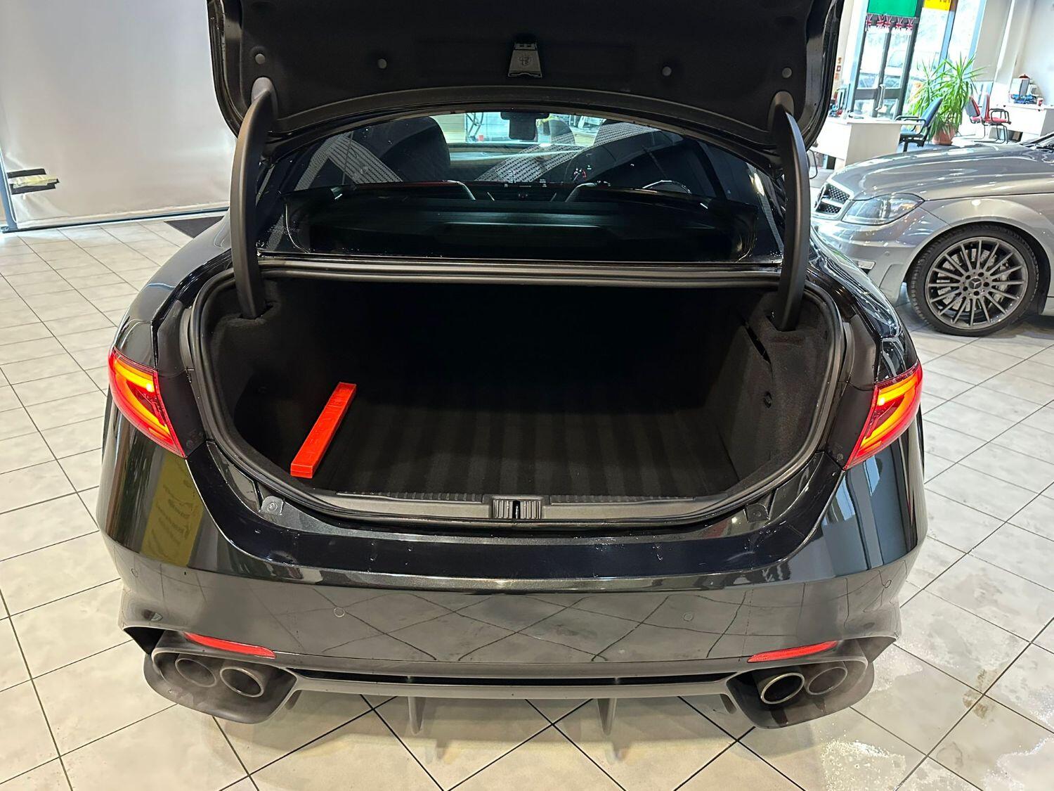 Used Alfa Romeo Giulia 2018 for sale - 77103489: Photo 8