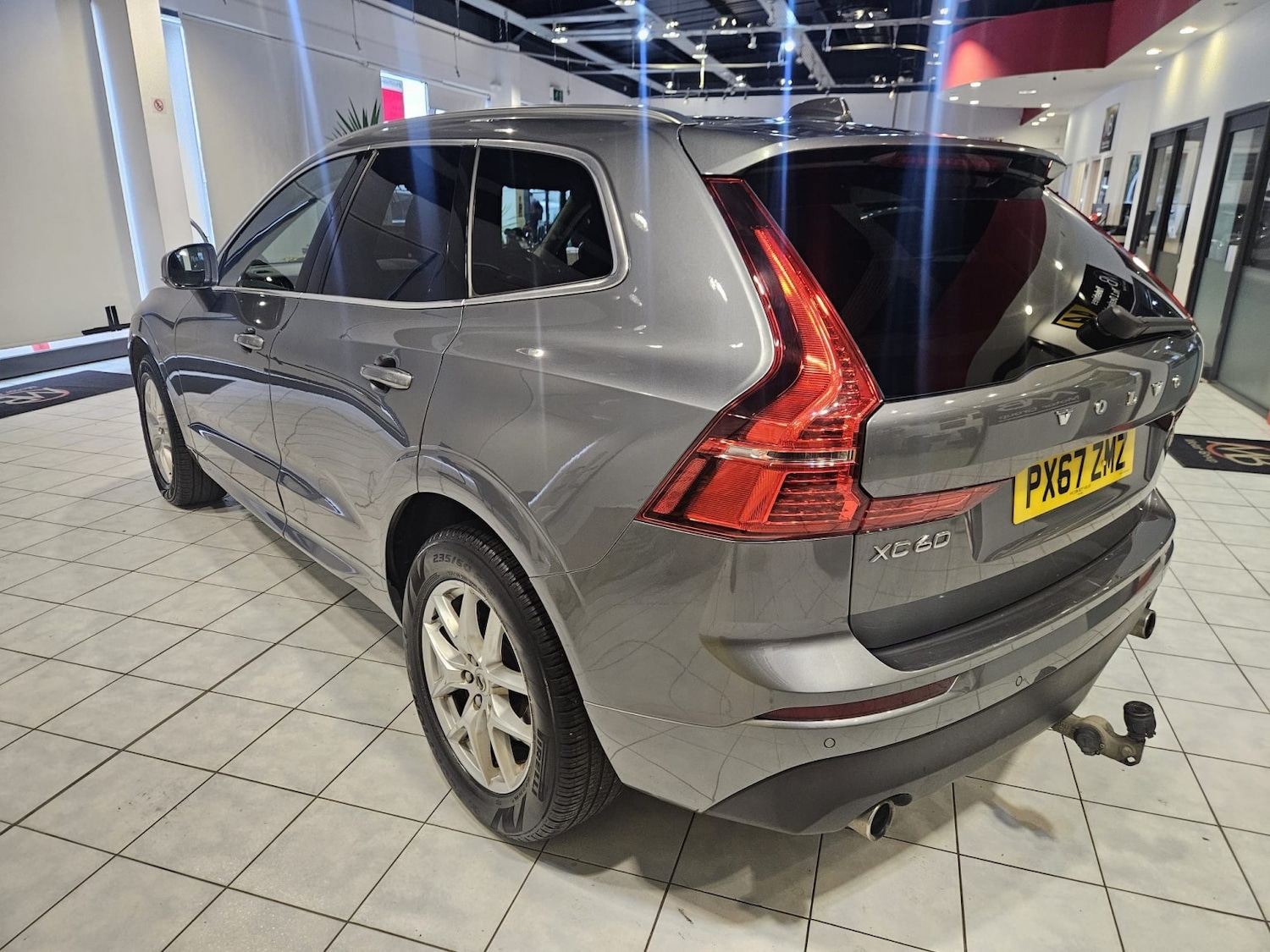 Used Volvo XC60 2017 for sale - 77945761: Photo 5