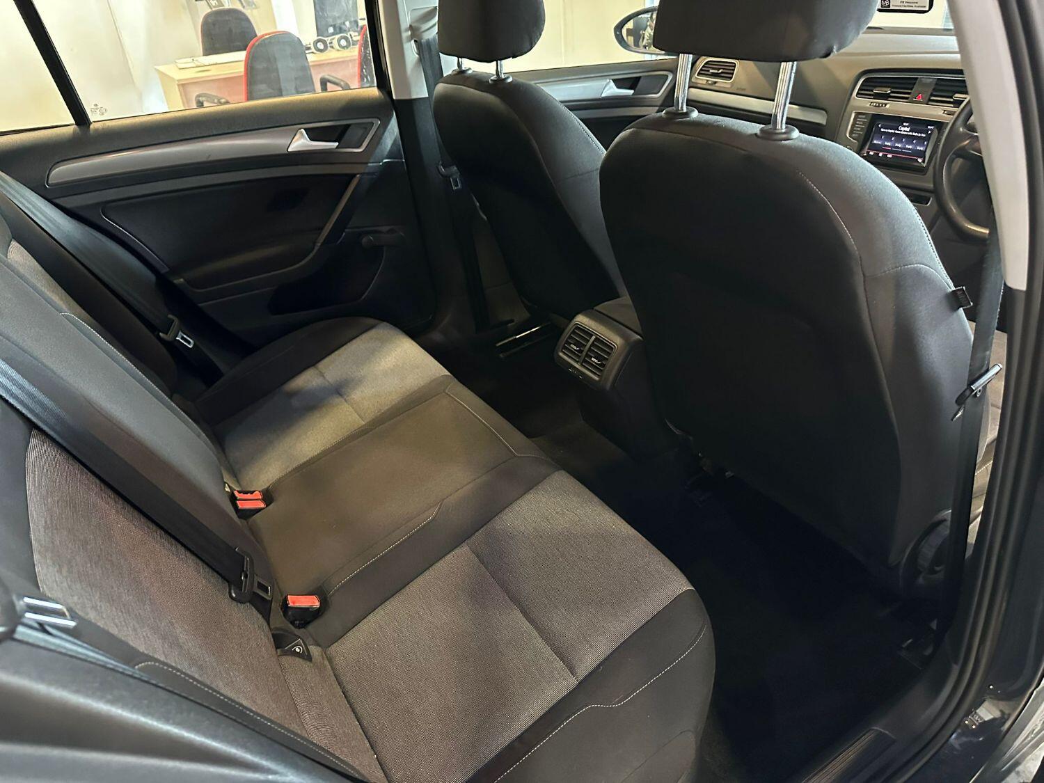 Used Volkswagen Golf 2014 for sale - 76794520: Photo 8