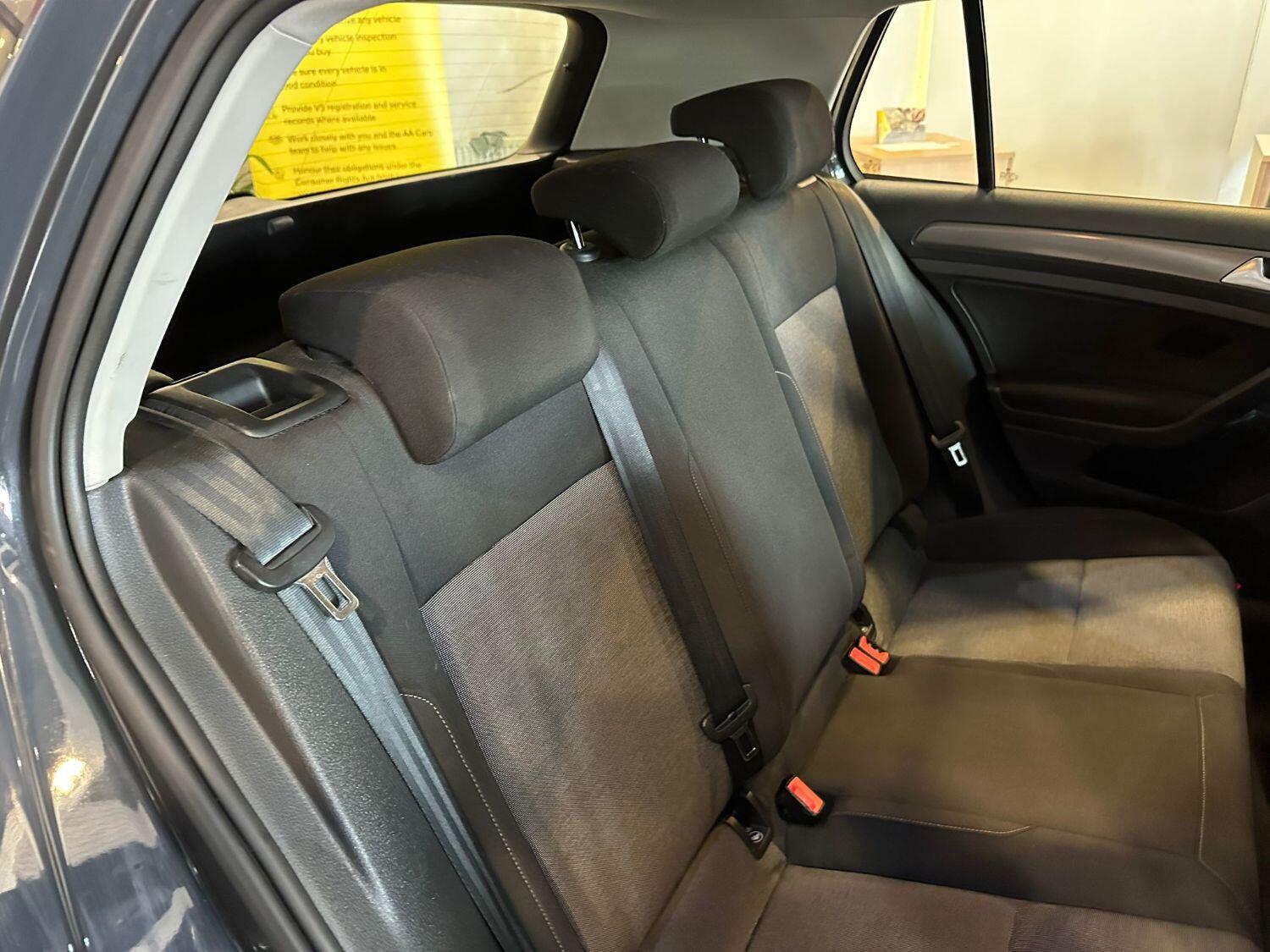 Used Volkswagen Golf 2014 for sale - 76794520: Photo 9