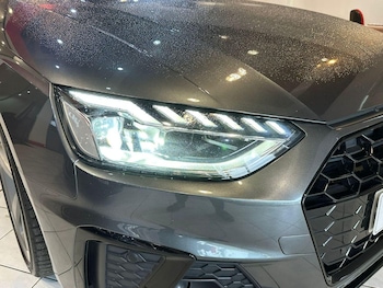 Used Audi A4 Avant 2019 for sale - 76631462: Photo