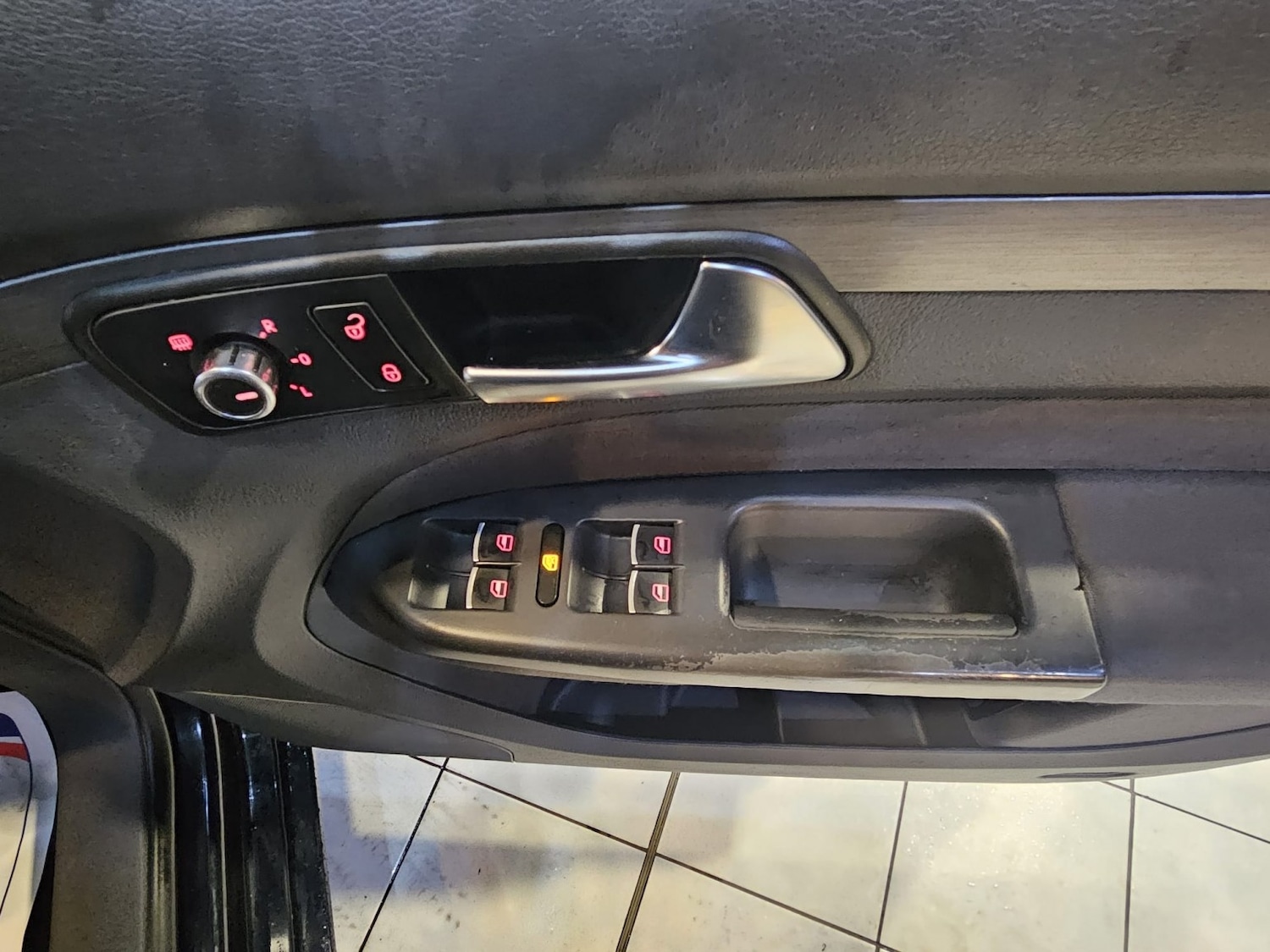 Used Volkswagen Touran 2013 for sale - 77289253: Photo 16