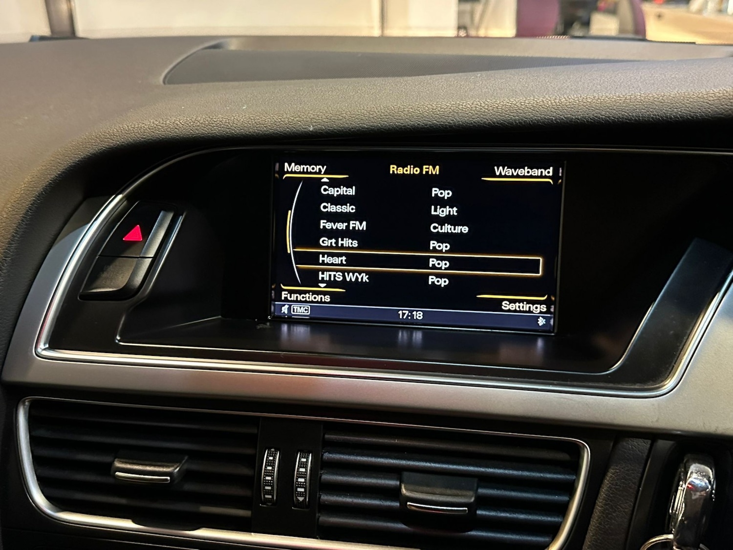 Used Audi A4 2014 for sale - 77189200: Photo 24