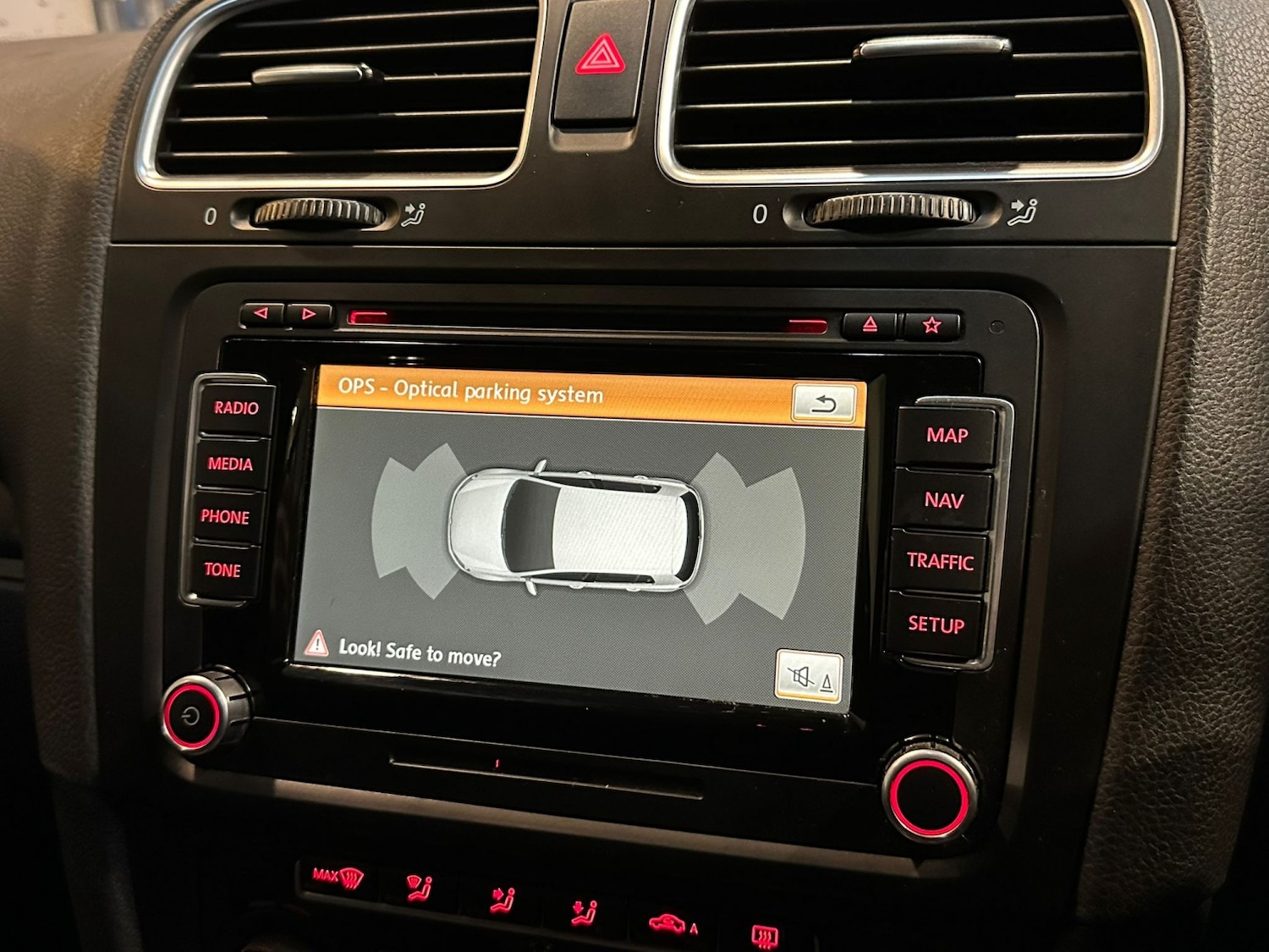 Used Volkswagen Golf 2012 for sale - 76588482: Photo 17