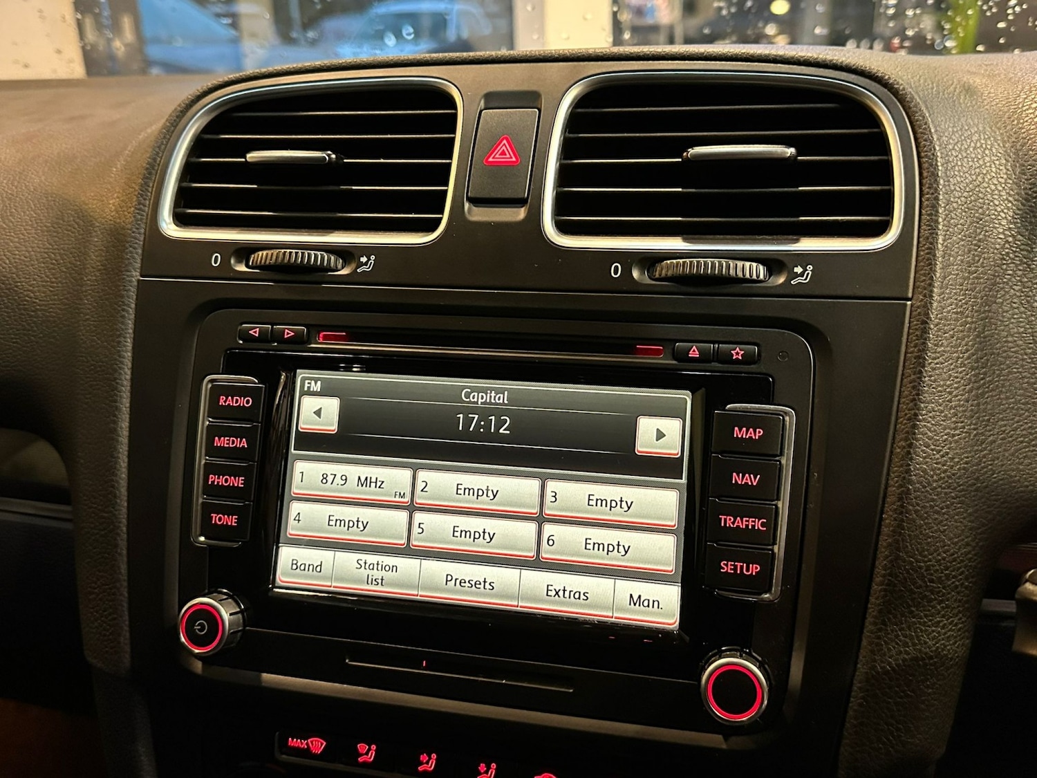 Used Volkswagen Golf 2012 for sale - 76588482: Photo 18