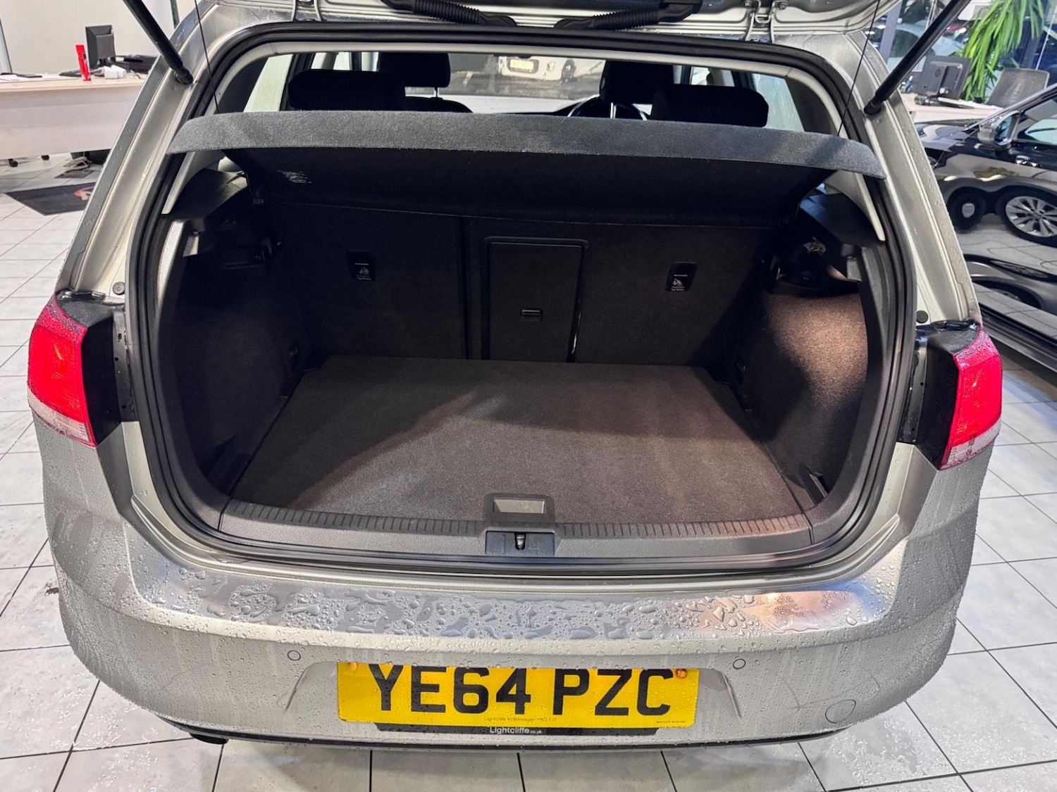 Used Volkswagen Golf 2014 for sale - 76877631: Photo 7