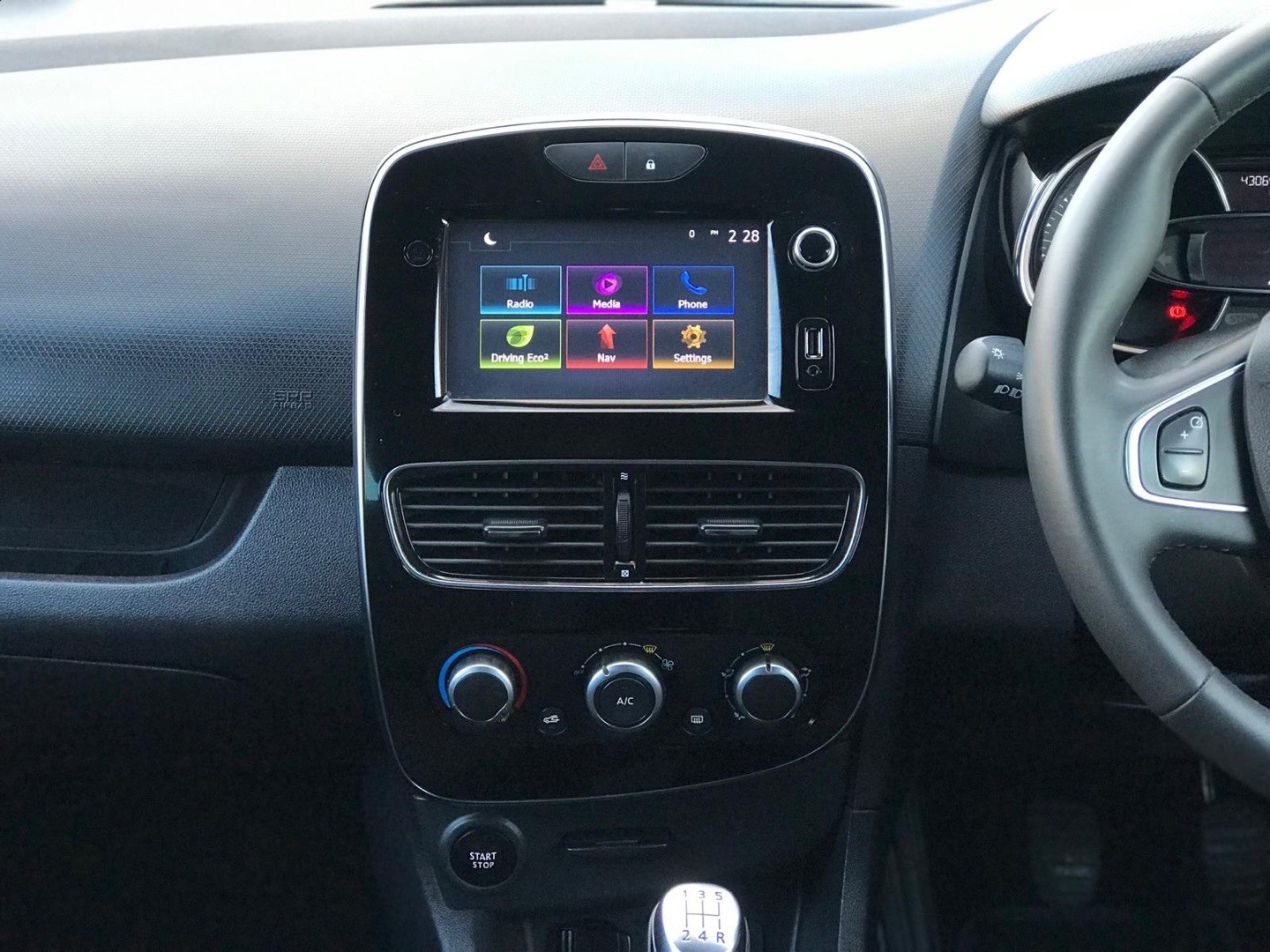 Used Renault Clio 2018 for sale - 77595241: Photo 18