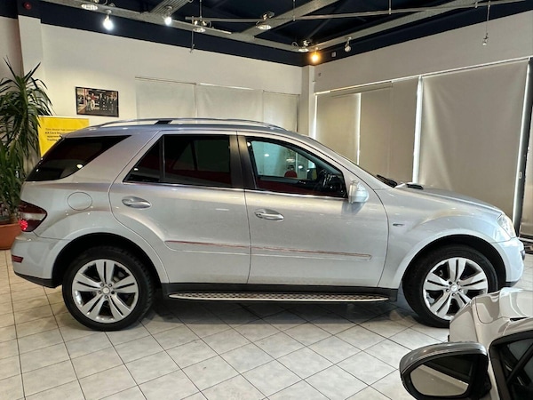 Used Mercedes-Benz M-Class 2010 for sale - 76246129: Photo 10
