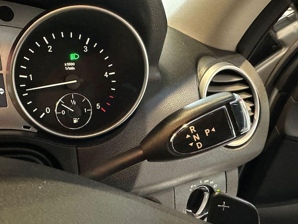Used Mercedes-Benz M-Class 2010 for sale - 76246129: Photo 17