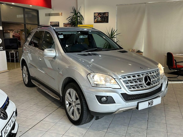 Used Mercedes-Benz M-Class 2010 for sale - 76246129: Photo 5