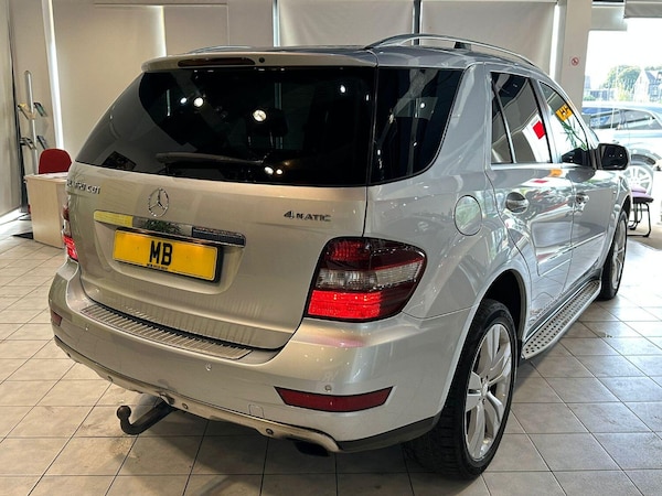 Used Mercedes-Benz M-Class 2010 for sale - 76246129: Photo 6