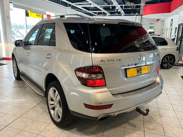 Used Mercedes-Benz M-Class 2010 for sale - 76246129: Photo 9
