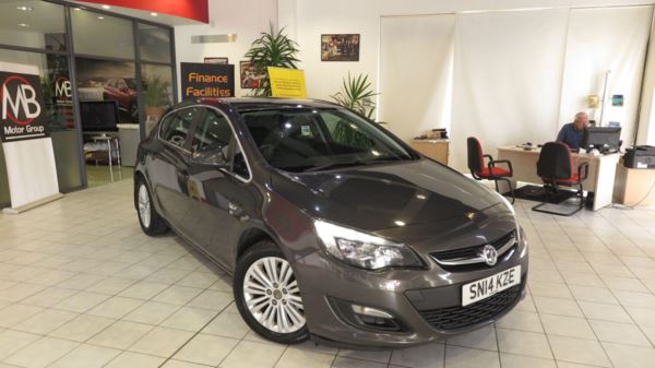 Cheap Vauxhall Astra 2014 - 1.7 CDTi ecoFLEX Excite 5-Door for sale in Bradford, West Yorkshire