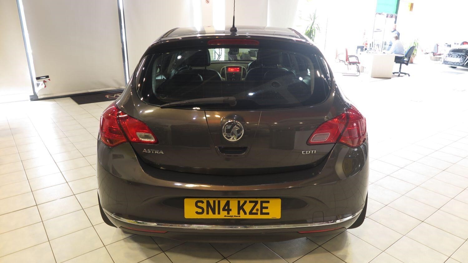 Vauxhall Astra 2014 - 1.7 CDTi ecoFLEX Excite 5-Door - Image 7