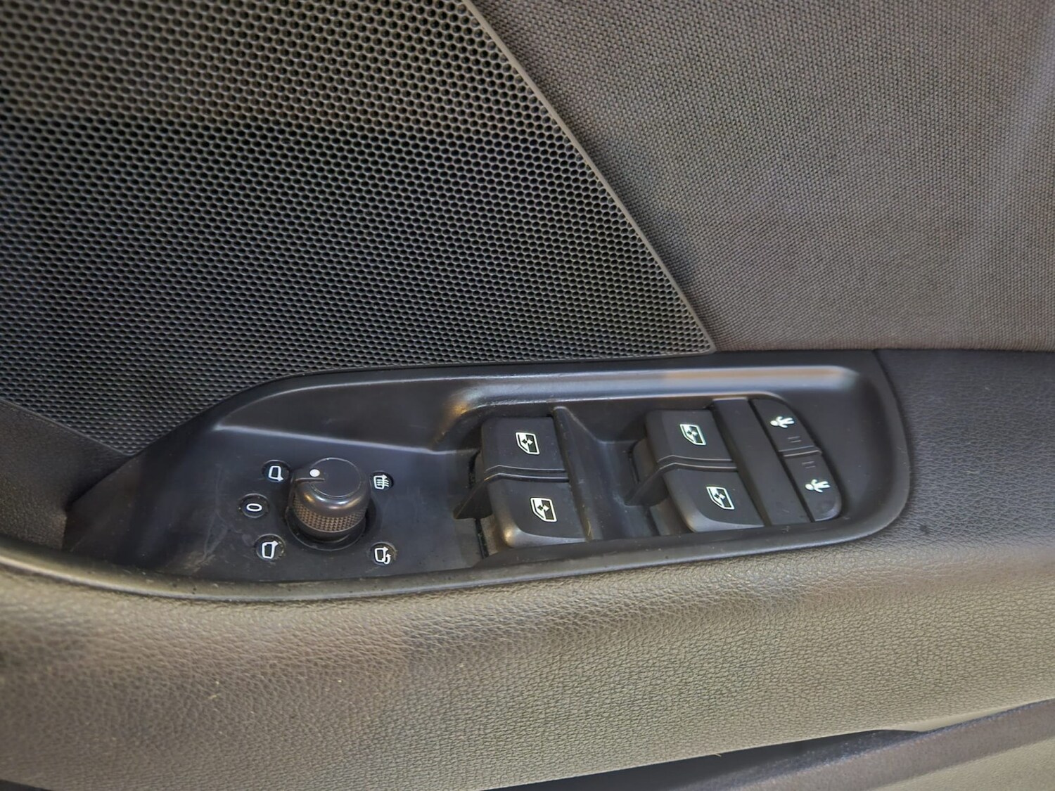 Used Audi A3 2016 for sale - 76560000: Photo 14