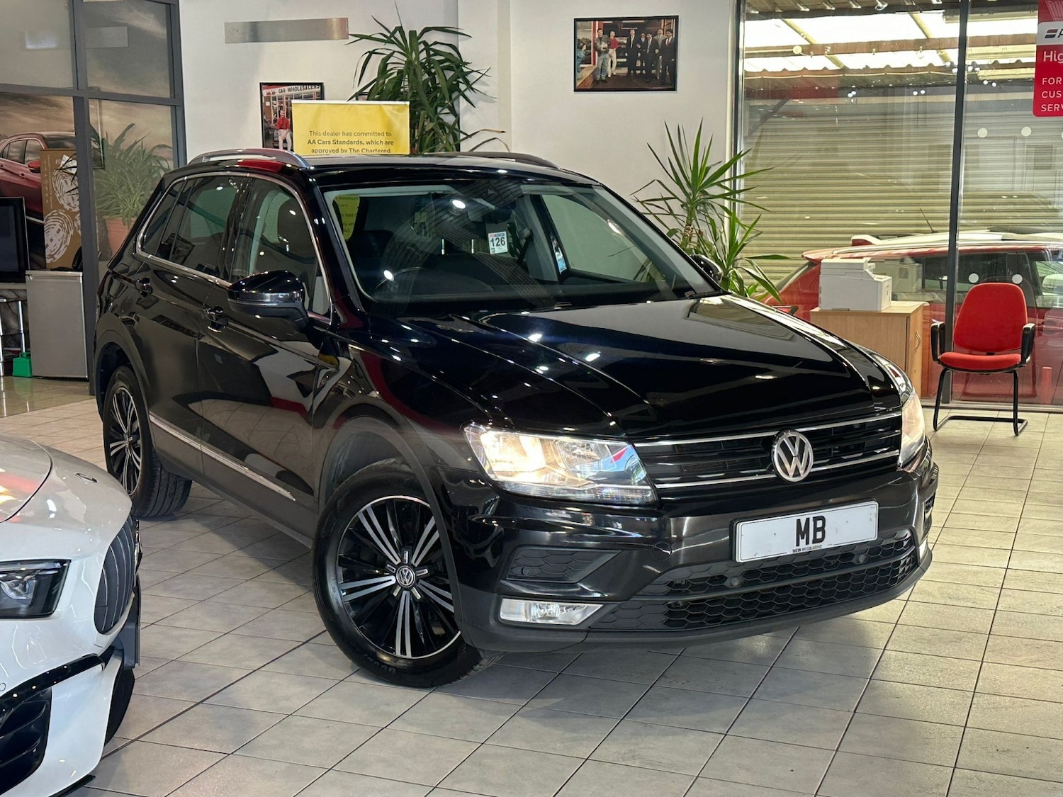 Used Volkswagen Tiguan 2016 for sale - 77891676: Photo 1