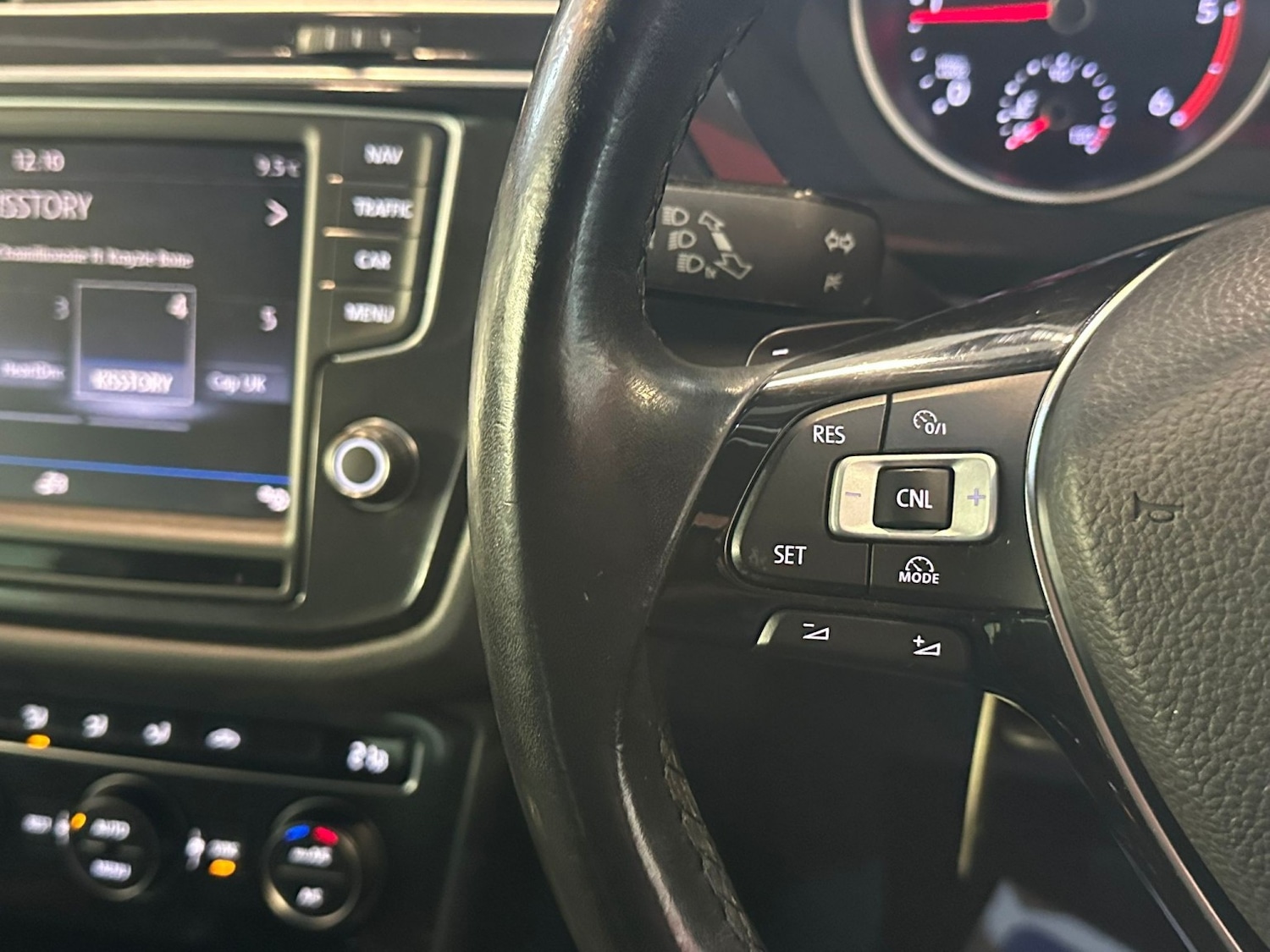 Used Volkswagen Tiguan 2016 for sale - 77891676: Photo 26