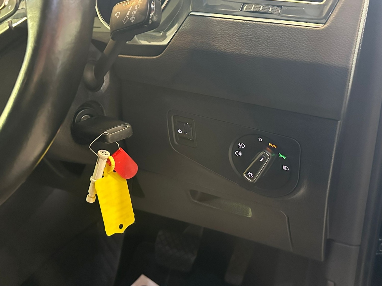 Used Volkswagen Tiguan 2016 for sale - 77891676: Photo 32