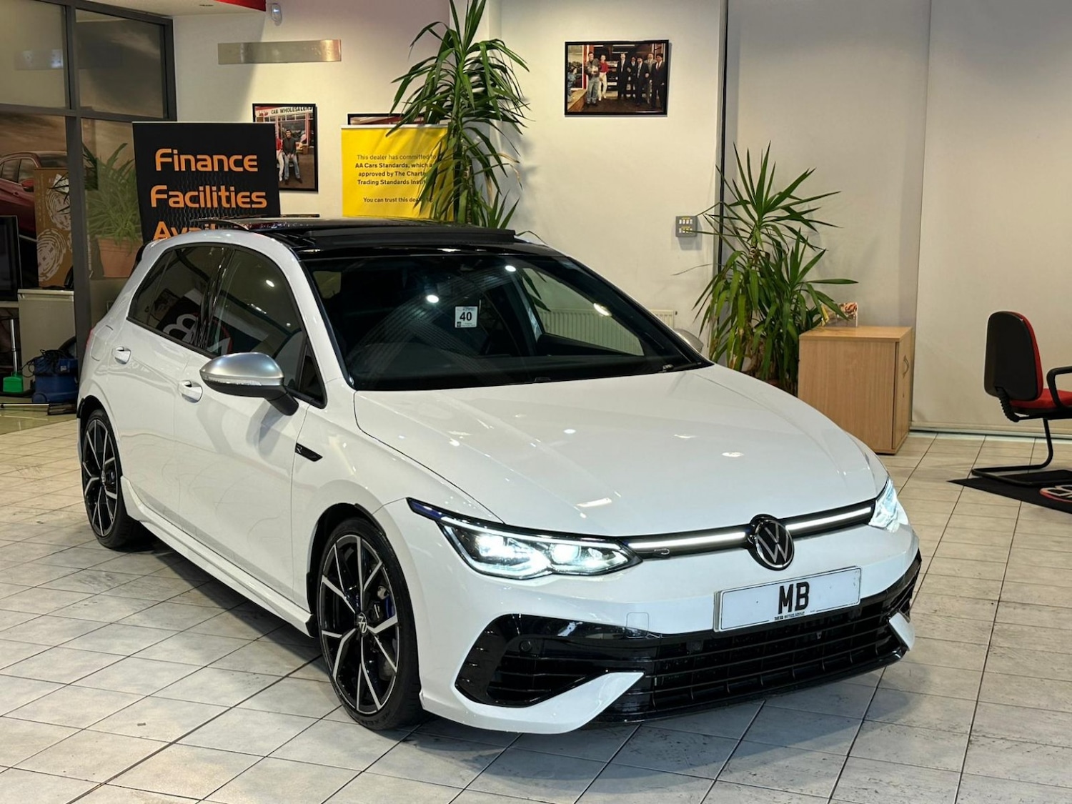 Used Volkswagen Golf 2023 for sale - 77595417: Photo 2