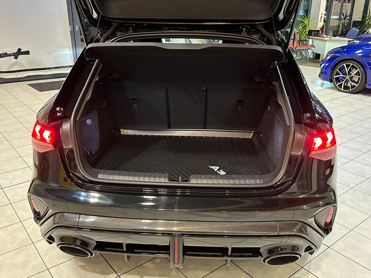 Used Audi RS3 2025 for sale - 76877588: Photo 10