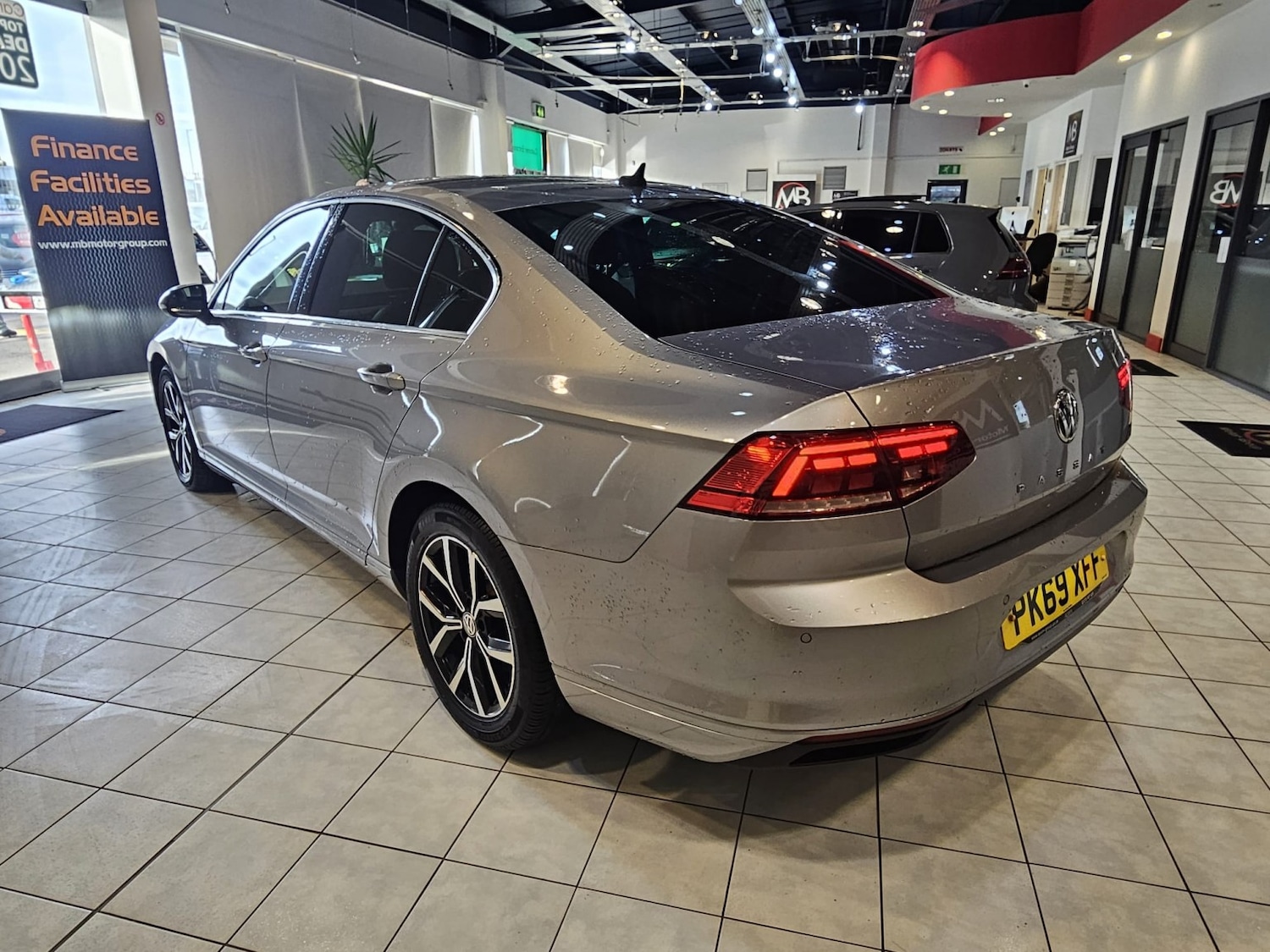 Used Volkswagen Passat 2019 for sale - 76712399: Photo 4