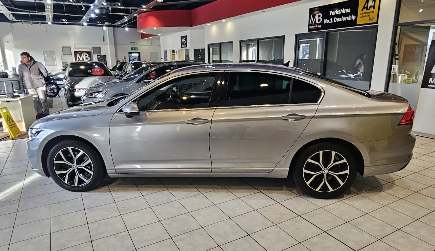 Used Volkswagen Passat 2019 for sale - 76712399: Photo 9