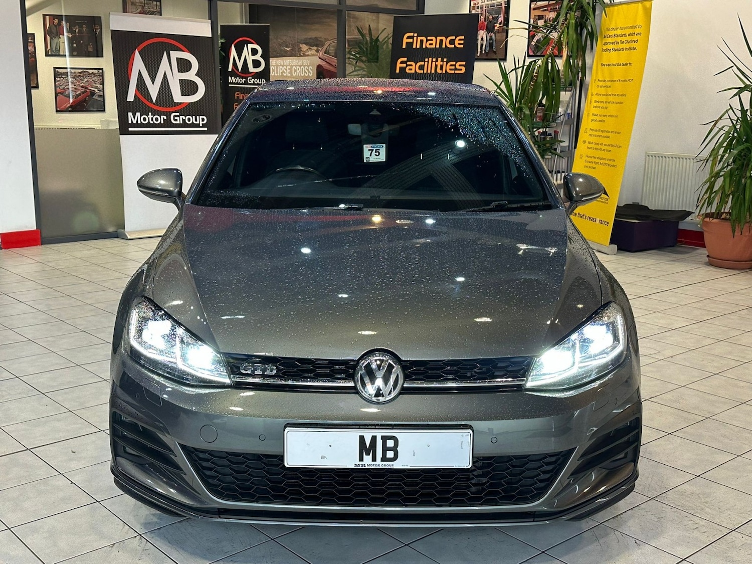 Used Volkswagen Golf 2019 for sale - 76363064: Photo 2