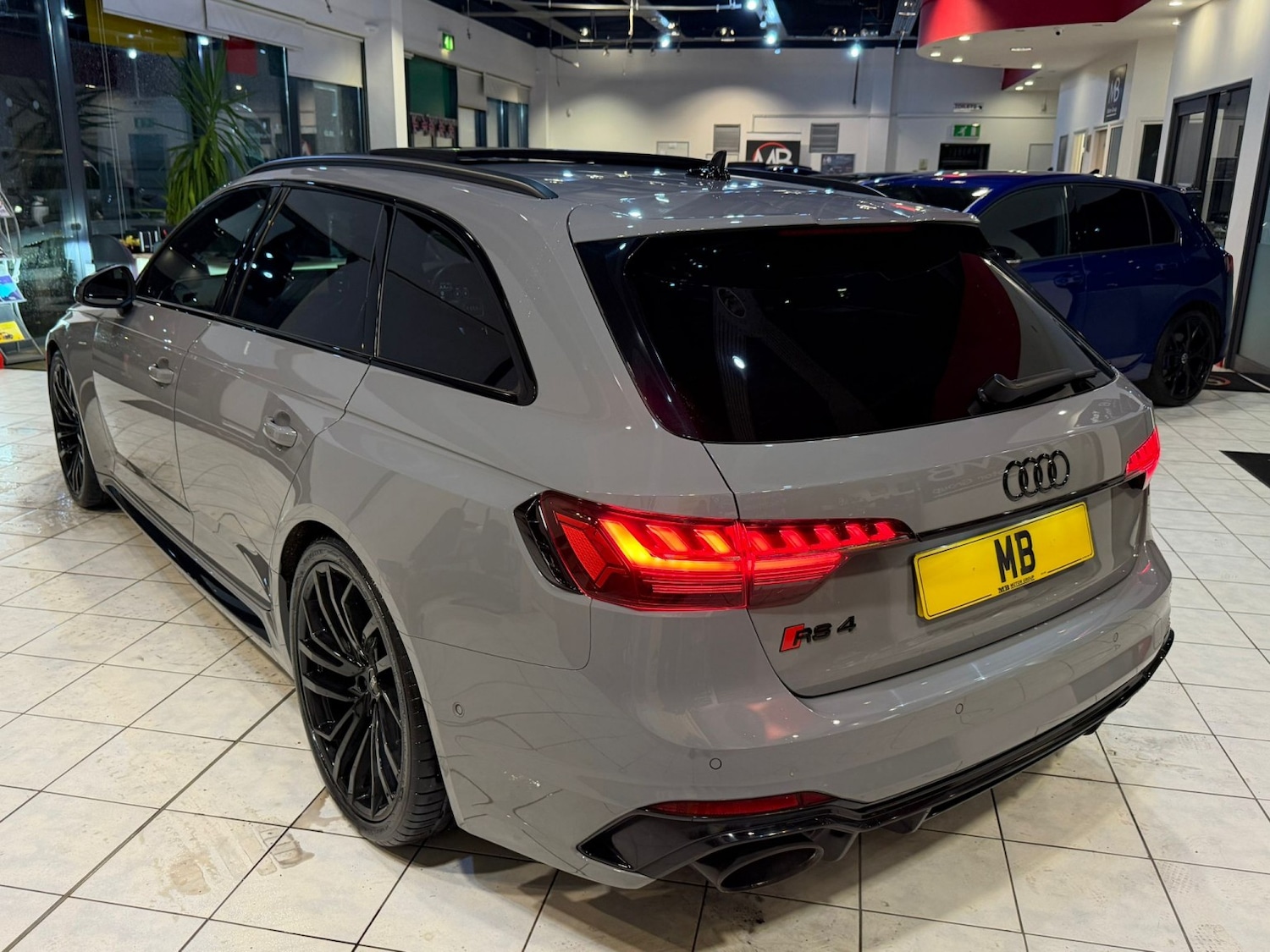 Used Audi RS4 2023 for sale - 76631583: Photo 11