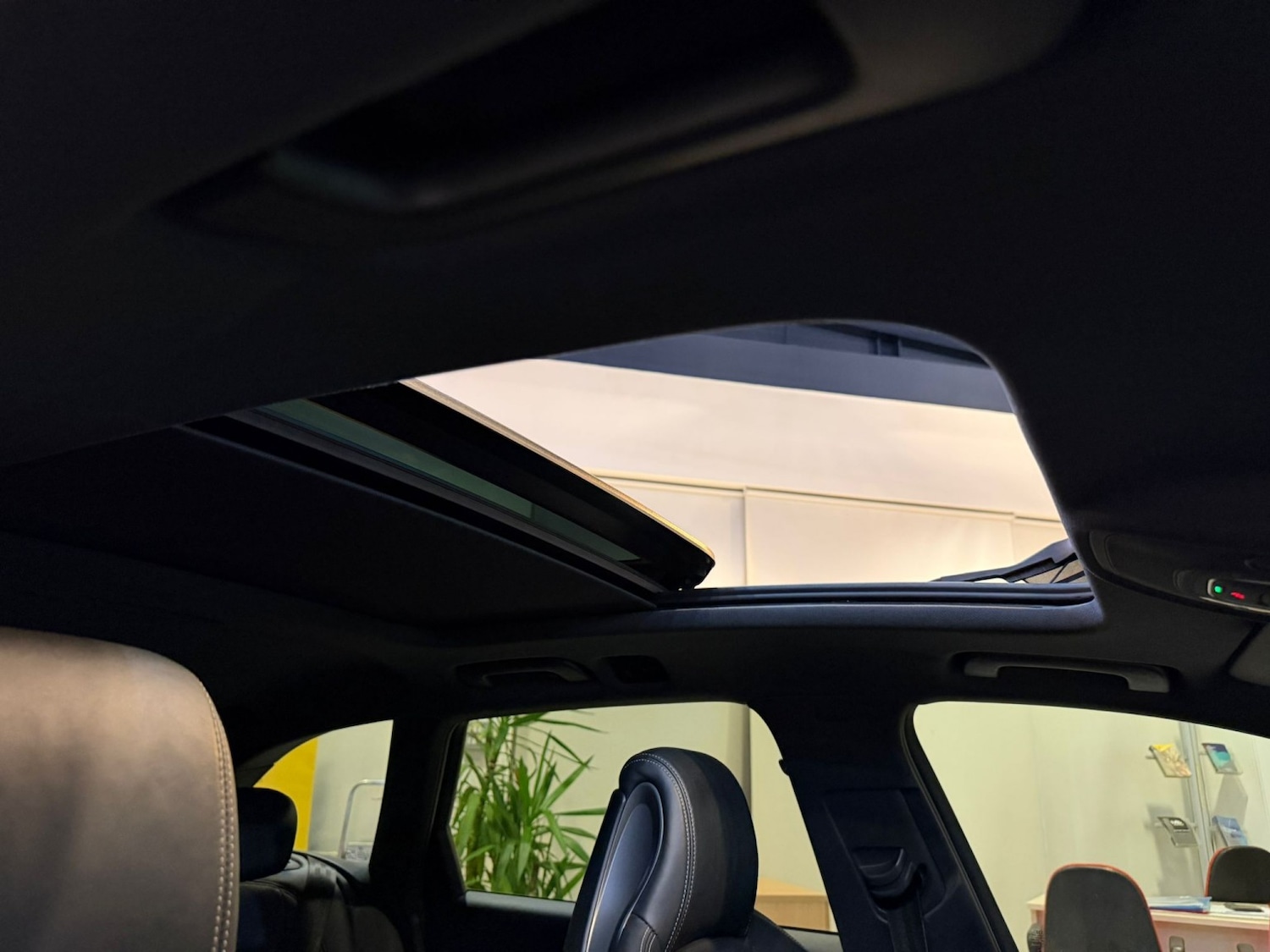 Used Audi RS4 2023 for sale - 76631583: Photo 15