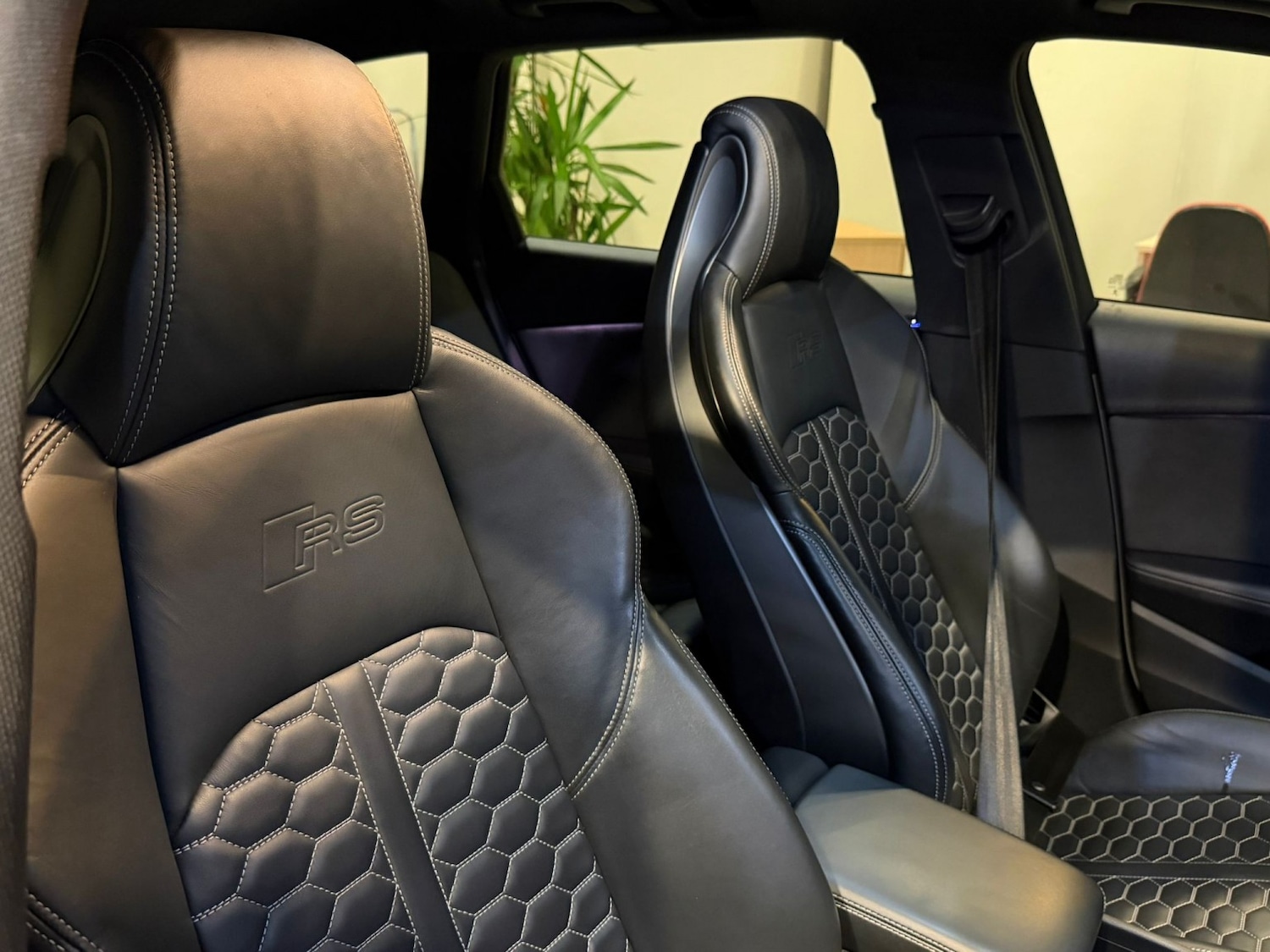 Used Audi RS4 2023 for sale - 76631583: Photo 18