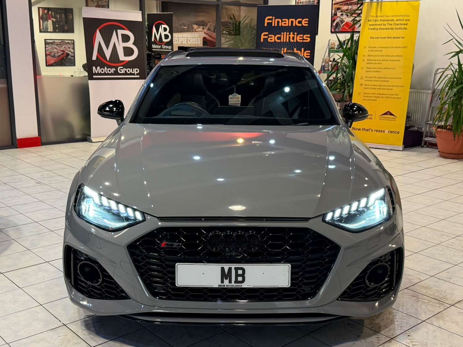 Used Audi RS4 2023 for sale - 76631583: Photo 2