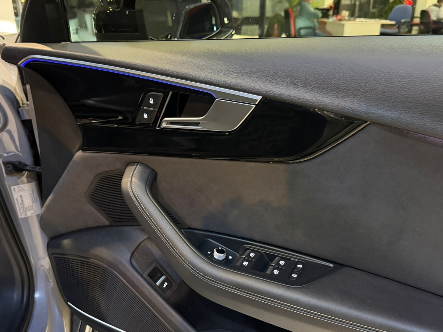 Used Audi RS4 2023 for sale - 76631583: Photo 33