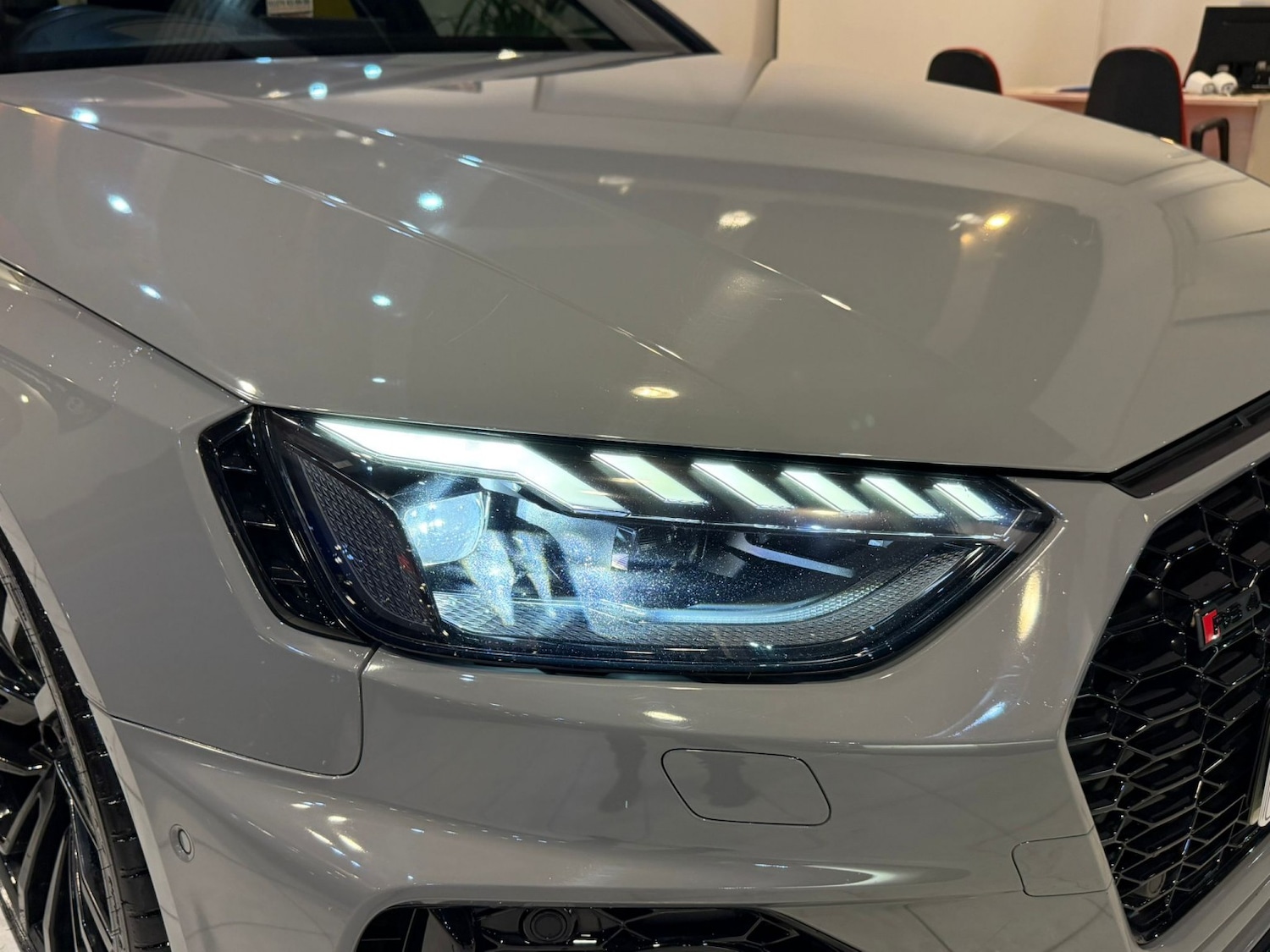 Used Audi RS4 2023 for sale - 76631583: Photo 6