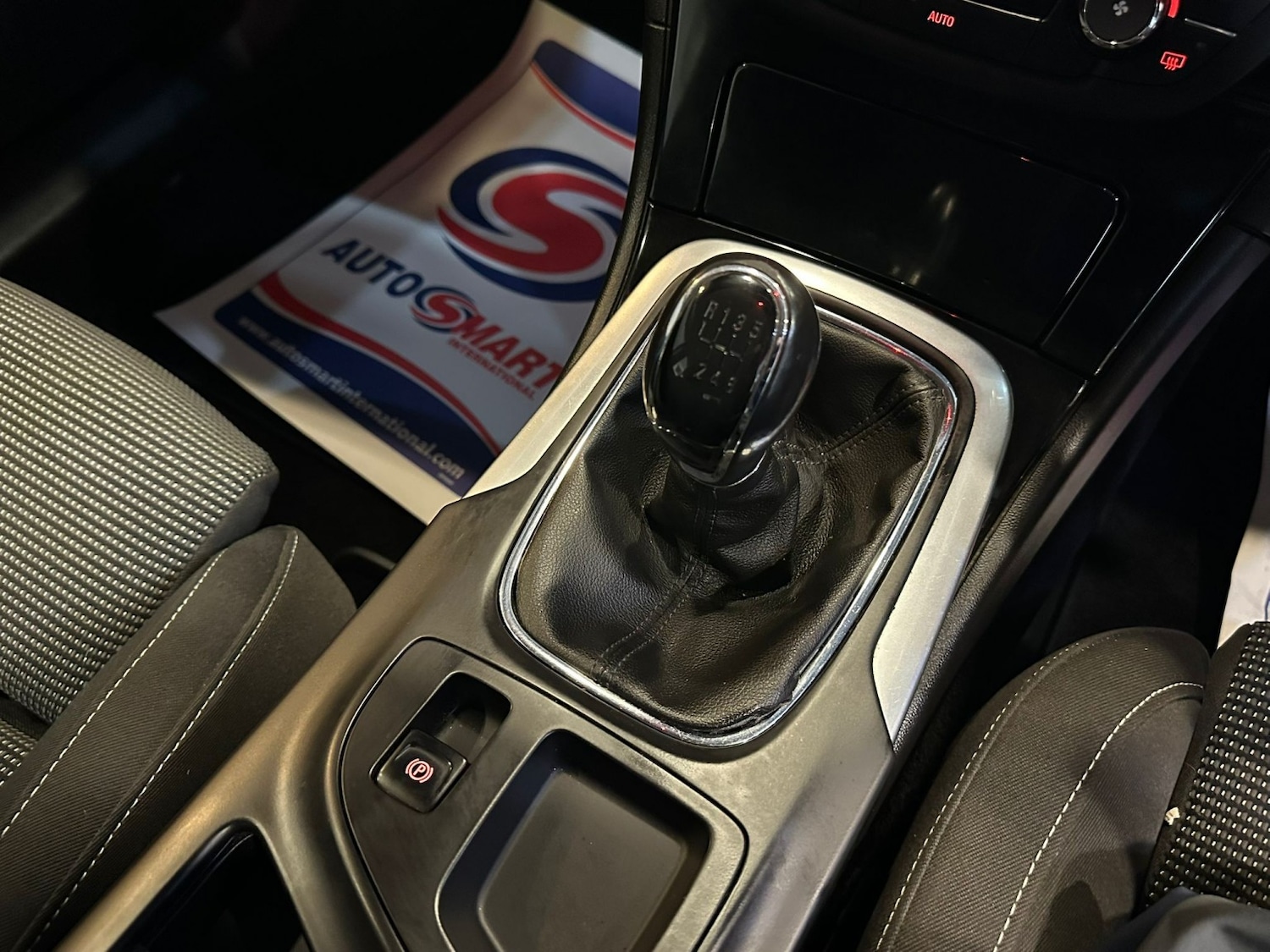 Used Vauxhall Insignia 2011 for sale - 76439835: Photo 11