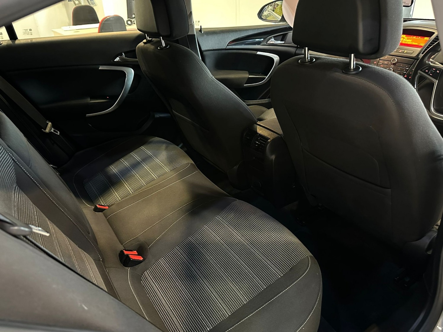 Used Vauxhall Insignia 2011 for sale - 76439835: Photo 14