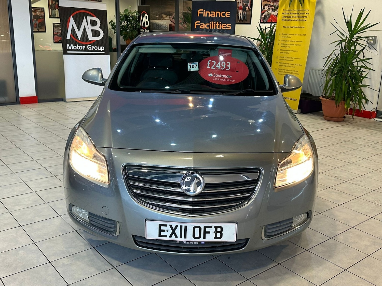 Used Vauxhall Insignia 2011 for sale - 76439835: Photo 2