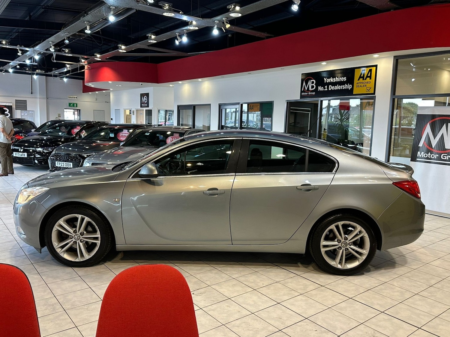 Used Vauxhall Insignia 2011 for sale - 76439835: Photo 4