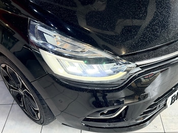 Used Renault Clio 2018 for sale - 79551965: Photo