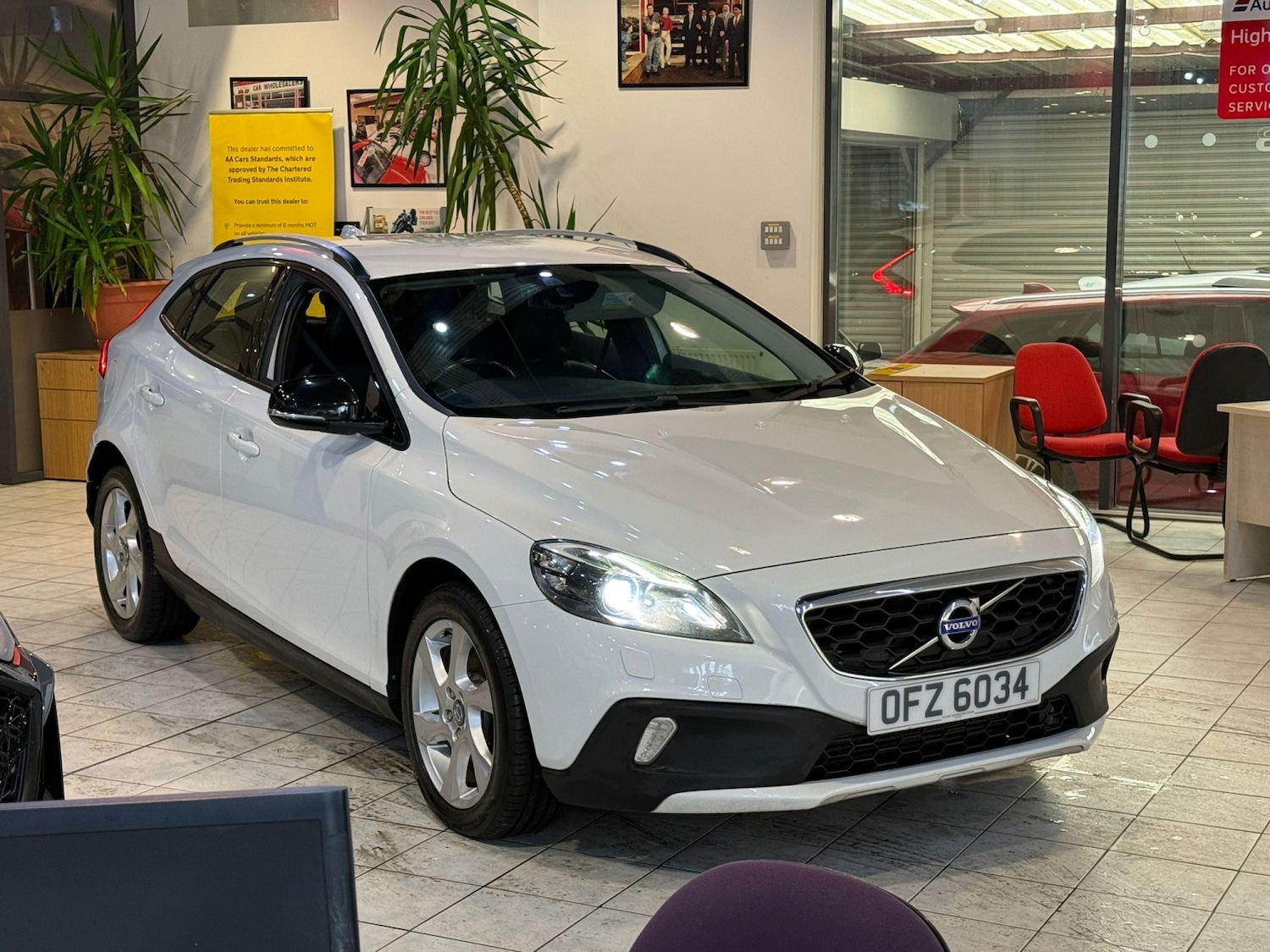 Used Volvo V40 2013 for sale - 77891594: Photo 3