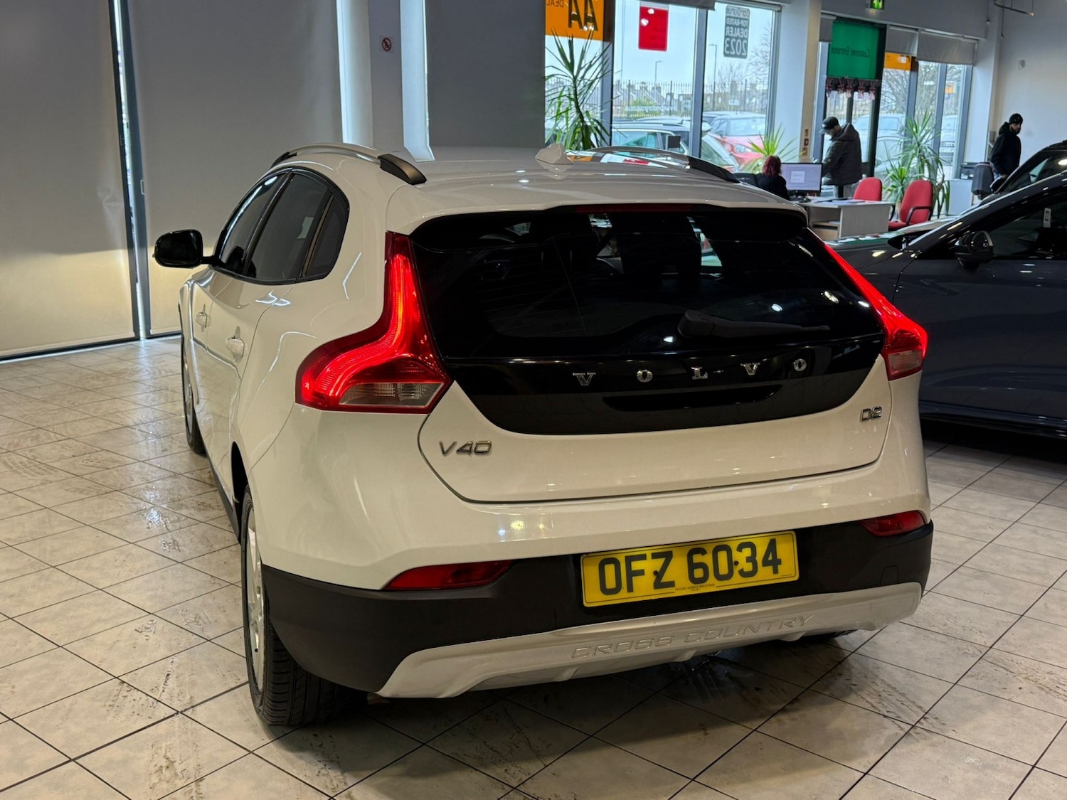 Used Volvo V40 2013 for sale - 77891594: Photo 6