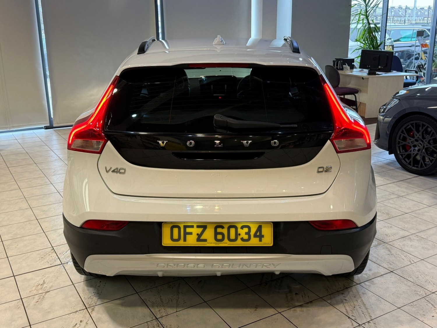 Used Volvo V40 2013 for sale - 77891594: Photo 7